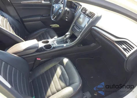 2013 Ford Fusion Se z USA, uszkodzony, nr VIN 3FA6P0HR4DR246893